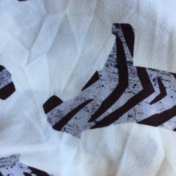 TWIK SIMONS White Multi Color Tiger Print Zip Back Short Sleeve Shirt Top - Picture 7 of 10